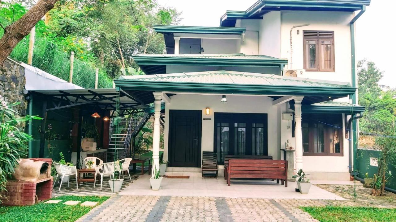 Villa Senan - 2 Apartments - Мириса Екстериор снимка