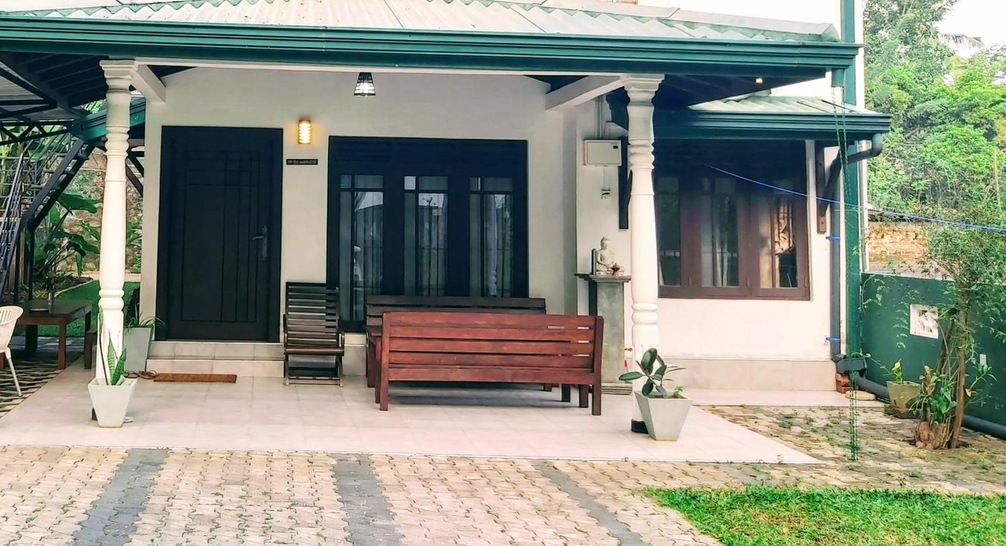 Villa Senan - 2 Apartments - Мириса Стая снимка